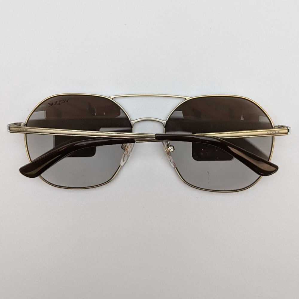 🕶️Vogue VO4022-S 50215A Sunglasses 55/17 135 /KAI138🕶️ - Picture 2 of 7